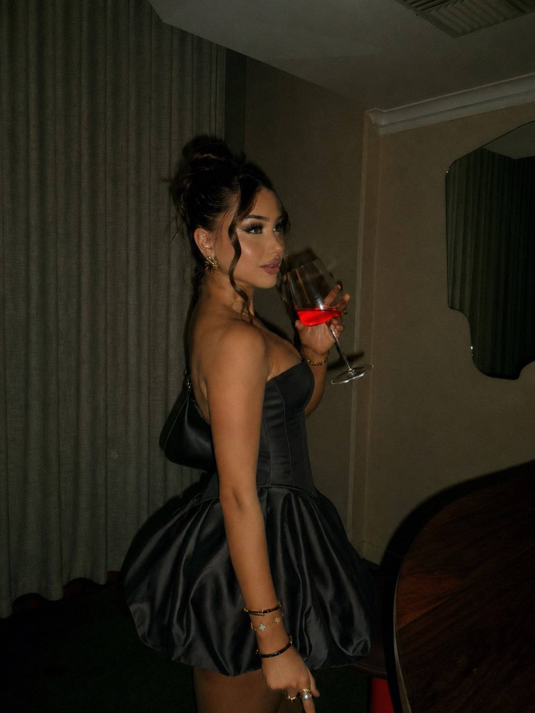 Amadora Balloon Strapless Dress